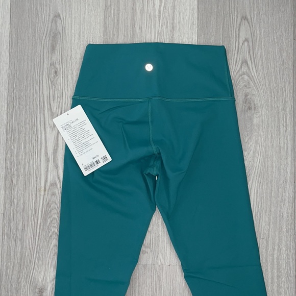 NWT - Lululemon Wunder Train HR Tight 28” - Picture 5 of 7